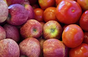 Algarve: Portugal, Olhao. Produce in a public market