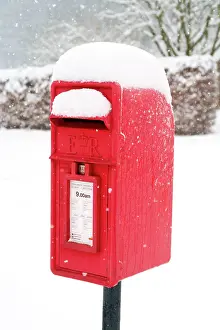 Postbox: Post Box - in winter snow