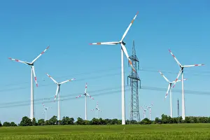 Cable: Power lines and wind turbines in Germany
