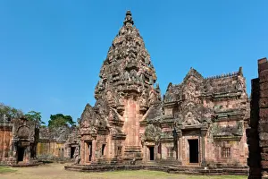 Hinduism: Prang and Mandapa, south side of Prasat Phanom Rung