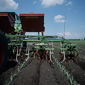Multi: Prototype machine for maize interrow cultivation