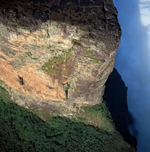 Roraima: the prow of Mount Roraima (Cerro Roraima), northern