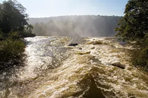 Cascading: Puerto Iguazu, Argentina. The breathtaking