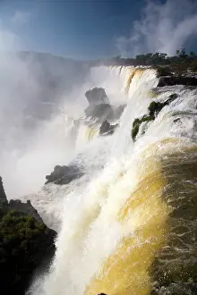 Cascading: Puerto Iguazu, Argentina. The breathtaking