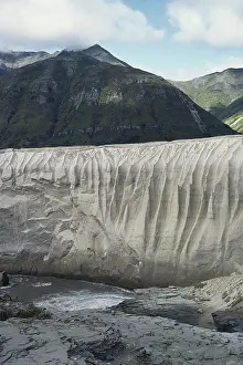 Pumice: Pumice Cliff, Valley of Ten Thousand Smokes, Alaska