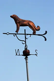 Vane: Pyrenean Mountain Dog / Great Pyrenees on a weather vane