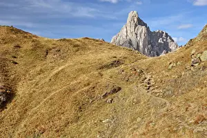 Adige: Ra Gusela in autumn, blue sky, Passo di Giau, Dolomites