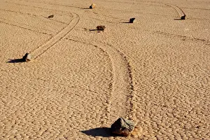 Sliding: The Racetrack - mysterious sliding rocks of the