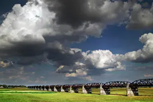 Bicycle: Railway bridge over the Elbe, Elbe floodplain, flood