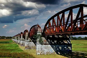 Bicycle: Railway bridge over the Elbe, Elbe floodplain, flood