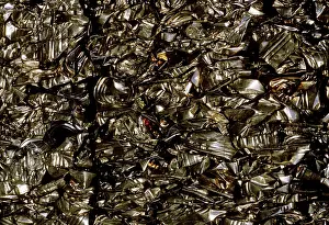 Packaging: Recycling beverage cans
