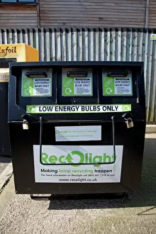 Containers: Recycling container