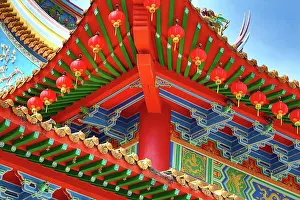 Roofs: Red lanterns and roof decorations on the Thean Hou Chine