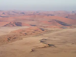 Sanddunes: Red sanddunes