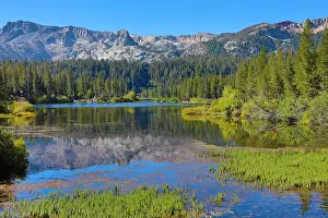 250119: Reflection of mountains in Twin Lakes, Mammoth