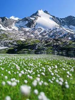 Alpen: Reichenspitz mountain range in the Zillertal