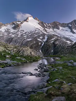 Eerie: Reichenspitz mountain range in the Zillertal