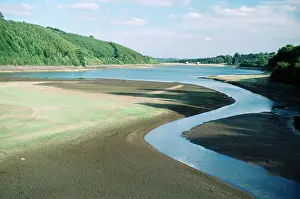 Reservoirs: RESERVOIR - Drying up in drought