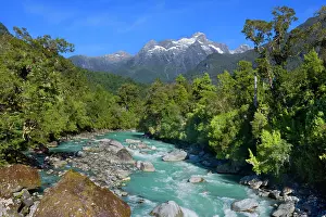 Blanco: Rio Blanco - glacier-carved mountains and Blanco