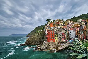 Spezia: Riomaggiore village popular tourist destination
