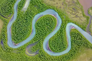 Swedish: River landscape from the air, close-up, Laddjujo
