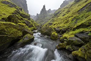 Gorge: River in narrow gorge, Pakgil