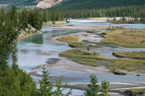 Sandbar: Rivers run through a lowland section of