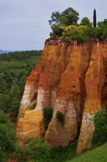 Mining: Rock face, ochre nature trail, Le Sentier des Ocres