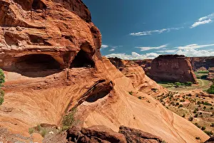 Memorial: Rock formation in Chelly Canyon National Park, Arizona