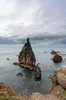 Madeira: Rock formations in the sea, Miradouro de Soo Lourenio