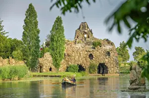 Rowing: Rock Island, Worlitz Garden Kingdom, Saxony-Anhalt