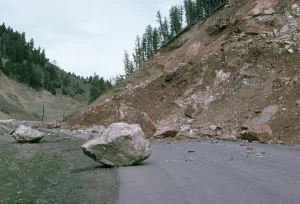 Disasters: Rock Slide