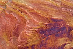 Buttes: Detail of a rock wall at the North Coyote Buttes