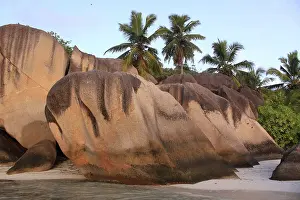 Digue: Rocks on beach at Source d`Argent