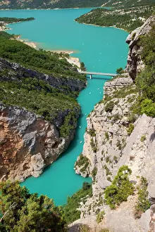Gorges: Rocky cliffs and turquoise water of Gorges