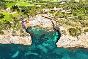 Cala: Rocky coast between Cala Llombards and Cala Santayi