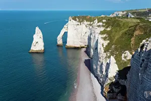 Upper: Rocky coast, cliffs, chalk cliffs, Porte d'Aval