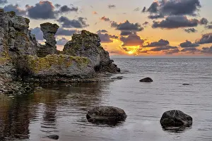 Swedish: Rocky coast by the sea, Raukar on the east coast
