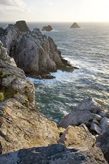 Pointe: Rocky coastline, Pointe Pen Hir, Brittany, France