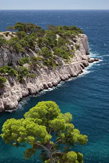Waterway: Rocky point in the Calanques near Cassis