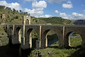 Tejo: Roman bridge - River Tejo at Spanish-Portugues border