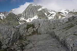 Bernardo: Roman road at 2476m altitude, the most ancient pass through the western alps