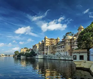 Splendid: Romantic India luxury tourism concept background