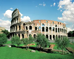 Amphitheatre: Rome, Italy, Roman Colosseum