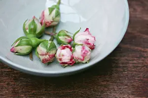 Minimal: Rose