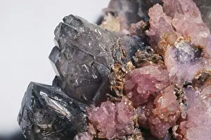 Dioxide: Rose and Smoky Quartz