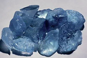 Arem: Rough Blue Topaz