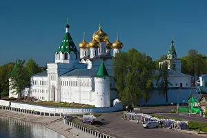 Onion: Russia, Kostroma Oblast, Golden Ring, Kostroma