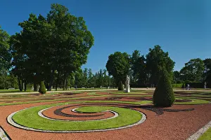 Queen: Russia, Saint Petersburg, Pushkin-Tsarskoye