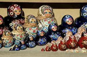 Sale: Russia, St. Petersburg, Matryoshka dolls